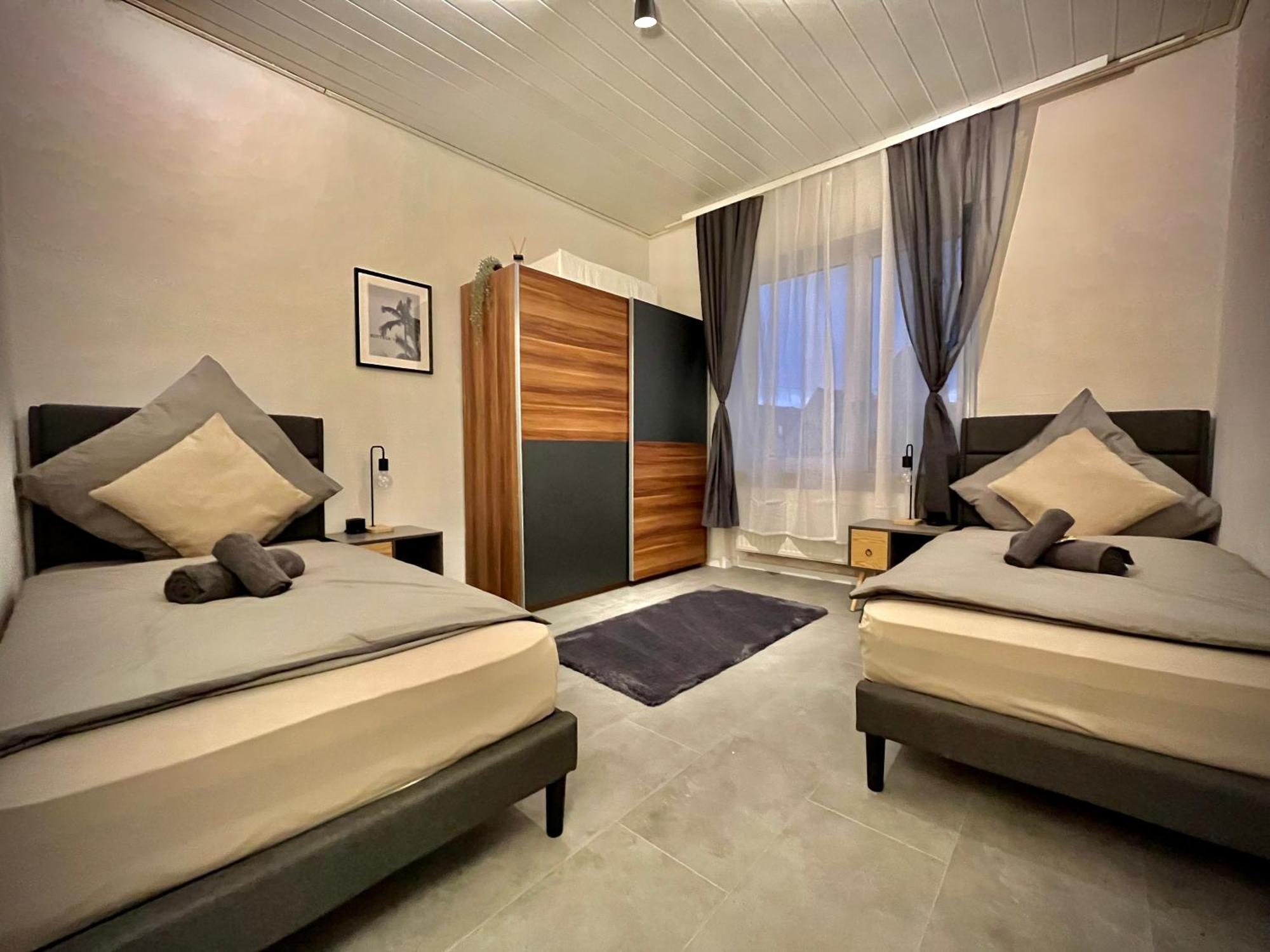 G&G Luxury Apartment Am Stadtpark ベンドルフ エクステリア 写真